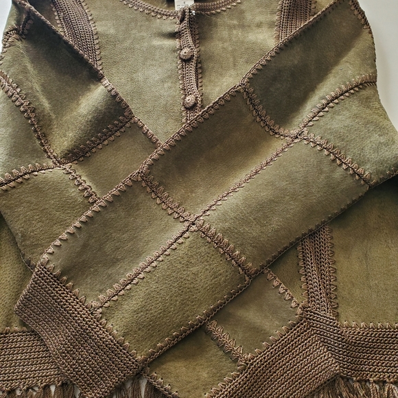 NWOT- Never Worn. Two Piece Olive Green Suede Set. - Picture 5 of 11